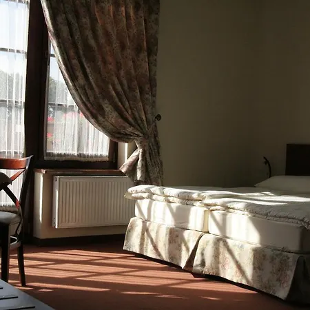 Karczma Pod Bazantem 3* Bramki